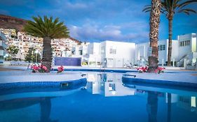 Renovated Flat With Balcony Near Las Vistas Beach